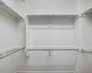 1033 Water Street - Photo Thumbnail 21