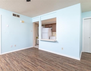 104 Harbor Drive - Photo Thumbnail 16
