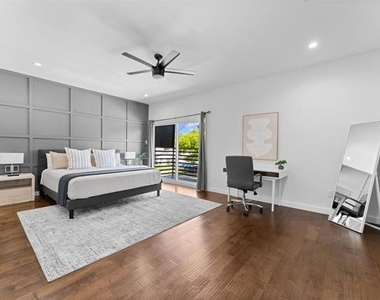 1526 Life Avenue - Photo Thumbnail 13