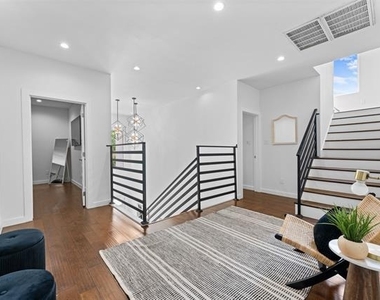 1526 Life Avenue - Photo Thumbnail 20