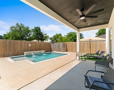 1526 Life Avenue - Photo Thumbnail 34