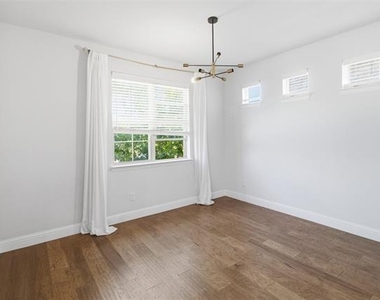 7416 Sequoia Ridge Road - Photo Thumbnail 10