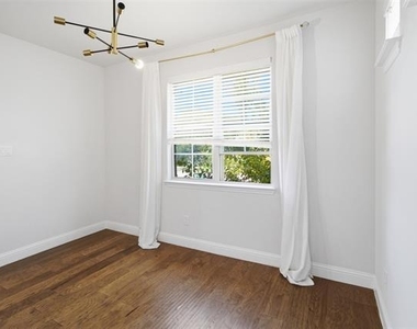 7416 Sequoia Ridge Road - Photo Thumbnail 6