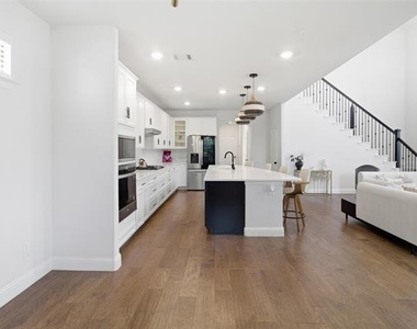 7416 Sequoia Ridge Road - Photo Thumbnail 7