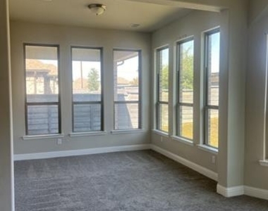 5136 Shallow Pond Drive - Photo Thumbnail 5