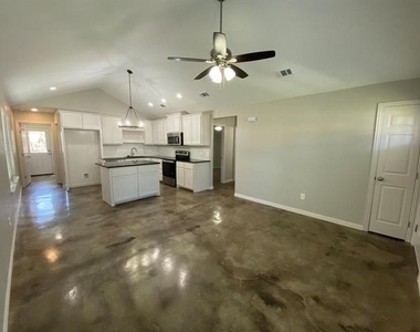 1017 S Scullin Avenue - Photo Thumbnail 1