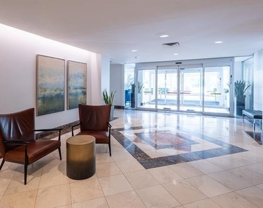 6211 W Northwest Highway - Photo Thumbnail 17