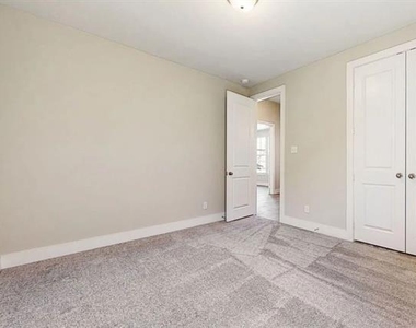 1432 Lawnview Drive - Photo Thumbnail 23