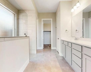 1432 Lawnview Drive - Photo Thumbnail 17