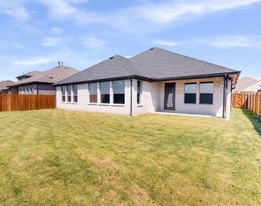 1432 Lawnview Drive - Photo Thumbnail 33