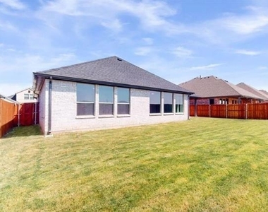 1432 Lawnview Drive - Photo Thumbnail 34
