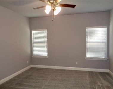 620 Dogwood Drive - Photo Thumbnail 6