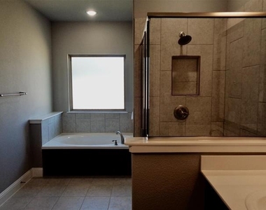 620 Dogwood Drive - Photo Thumbnail 9