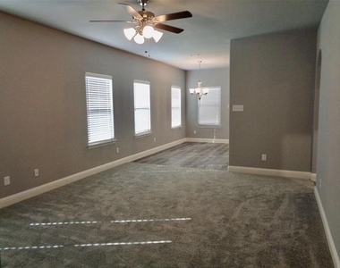 620 Dogwood Drive - Photo Thumbnail 4