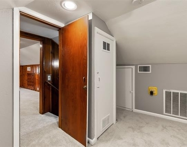 4206 Somerville Avenue - Photo Thumbnail 22