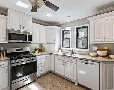4206 Somerville Avenue - Photo Thumbnail 6
