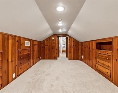 4206 Somerville Avenue - Photo Thumbnail 19