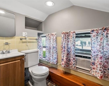 4206 Somerville Avenue - Photo Thumbnail 21
