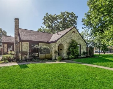 4206 Somerville Avenue - Photo Thumbnail 1