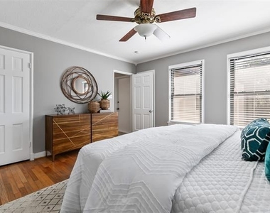 4206 Somerville Avenue - Photo Thumbnail 11