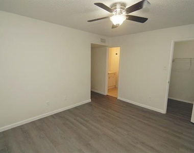 12480 Abrams Road - Photo Thumbnail 6
