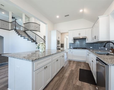 1111 Alaska Drive - Photo Thumbnail 15