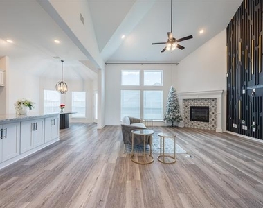 1111 Alaska Drive - Photo Thumbnail 20