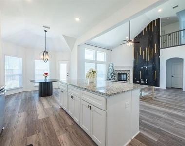1111 Alaska Drive - Photo Thumbnail 14