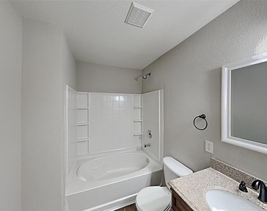 8901 King Ranch Drive - Photo Thumbnail 6