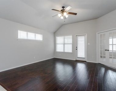 225 Dakota Drive - Photo Thumbnail 17