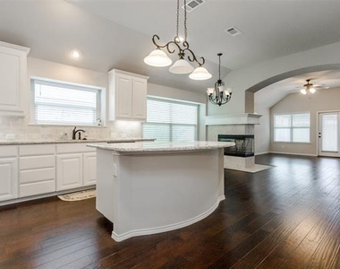 225 Dakota Drive - Photo Thumbnail 1