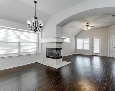 225 Dakota Drive - Photo Thumbnail 16
