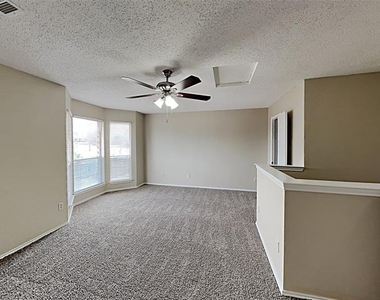 1714 Knob Hill Drive - Photo Thumbnail 6