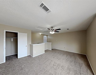 1714 Knob Hill Drive - Photo Thumbnail 7