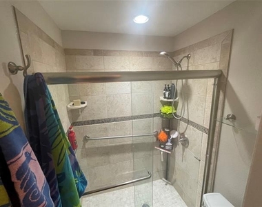 817 Bullock Street - Photo Thumbnail 20