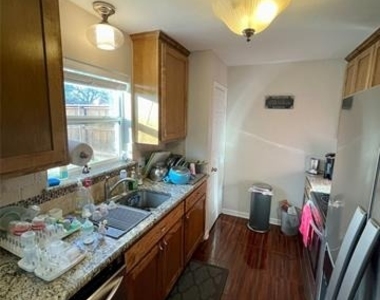 817 Bullock Street - Photo Thumbnail 10