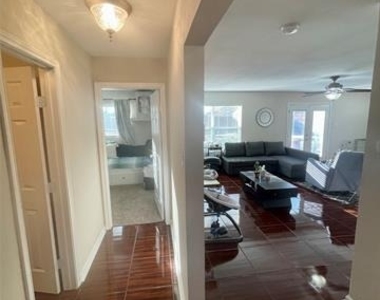 817 Bullock Street - Photo Thumbnail 11