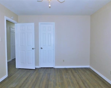 3812 Yellowstone Place - Photo Thumbnail 18