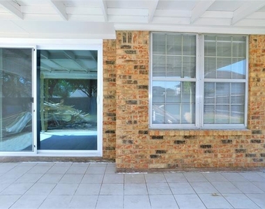 3812 Yellowstone Place - Photo Thumbnail 24