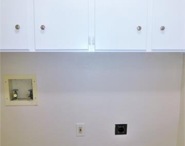 3812 Yellowstone Place - Photo Thumbnail 23