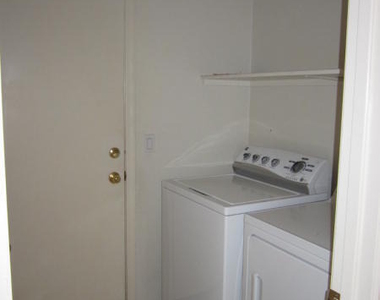 4399 S Maverick Avenue - Photo Thumbnail 8