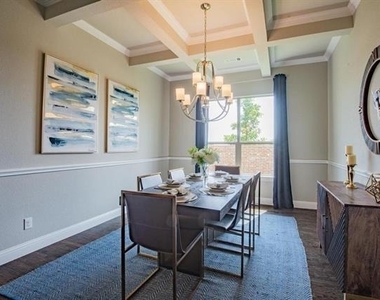 3000 Comal Court - Photo Thumbnail 8