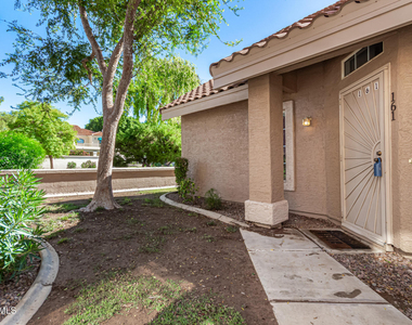 1633 E Lakeside Drive - Photo Thumbnail 2