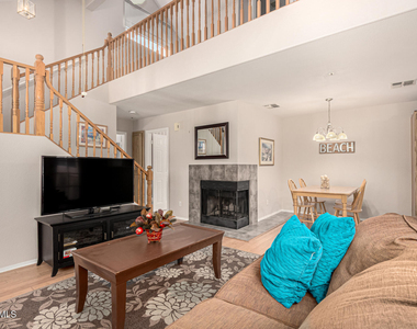 1633 E Lakeside Drive - Photo Thumbnail 5