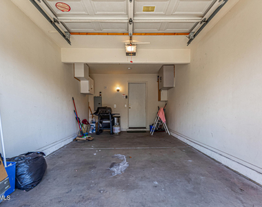 1633 E Lakeside Drive - Photo Thumbnail 22