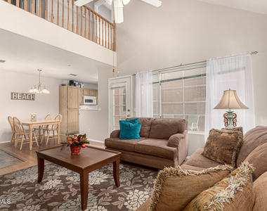 1633 E Lakeside Drive - Photo Thumbnail 4