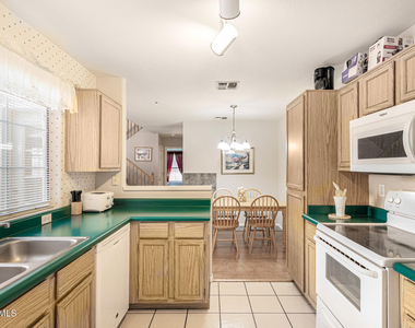 1633 E Lakeside Drive - Photo Thumbnail 7
