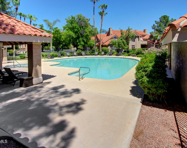 1633 E Lakeside Drive - Photo Thumbnail 38
