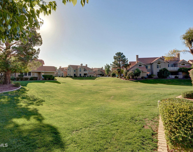 1633 E Lakeside Drive - Photo Thumbnail 32