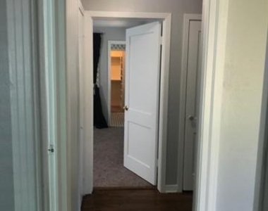 3984 Park Lane - Photo Thumbnail 10